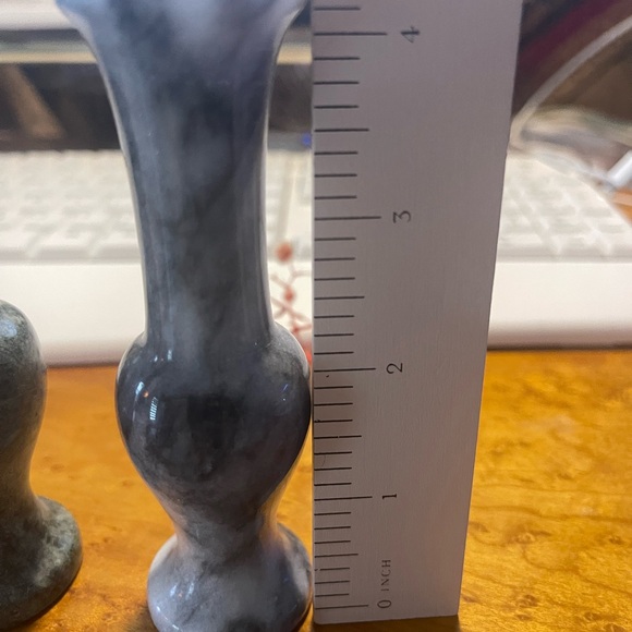 Slim marble mini vases - Picture 6 of 7